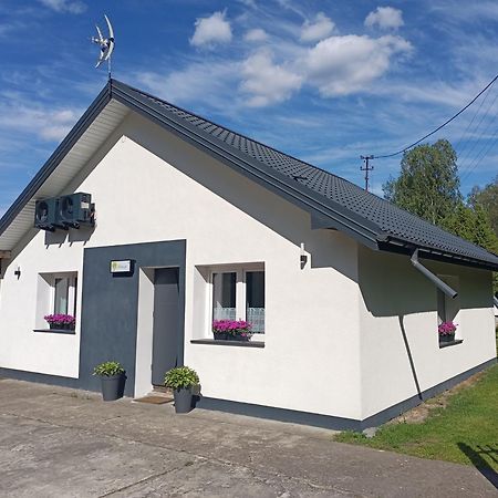 Apartamento Letnia Oaza "Akacja" Sobienie Jeziory Exterior foto
