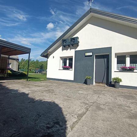Apartamento Letnia Oaza "Akacja" Sobienie Jeziory Exterior foto